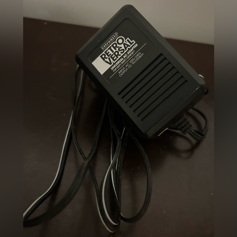 UNIVERSAL AC ADAPTOR FOR NES/SNES/GENSIS RETRO REVERSAL
